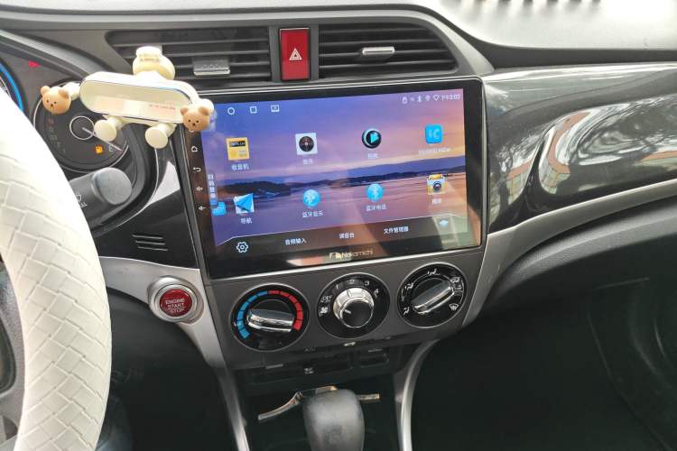 Used Honda Crider 2013 1.8L automatic luxury edition Audio And AC Panel