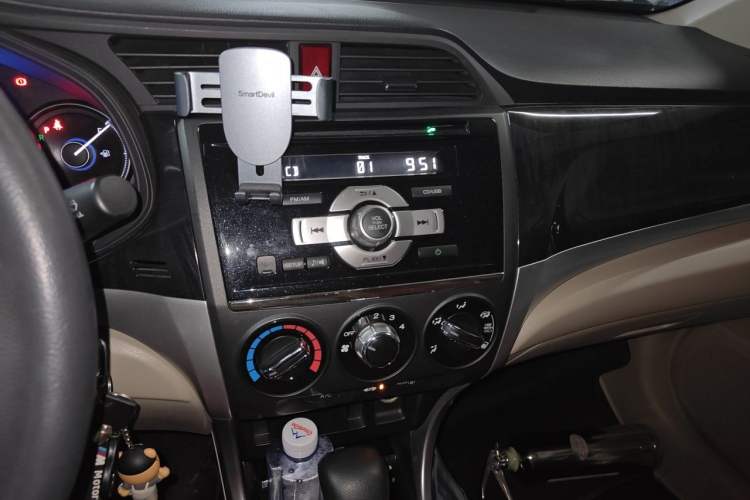 Used Honda Crider 2013 1.8L automatic comfort version Audio And AC Panel