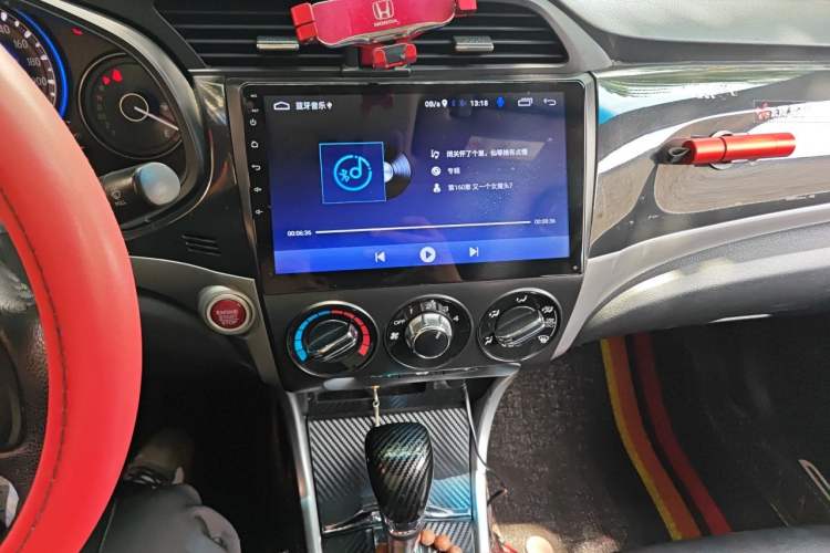 Used Honda Crider 2013 1.8L automatic luxury edition Audio And AC Panel