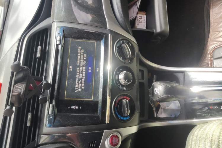 Used Honda Crider 2013 1.8L automatic luxury edition Audio And AC Panel