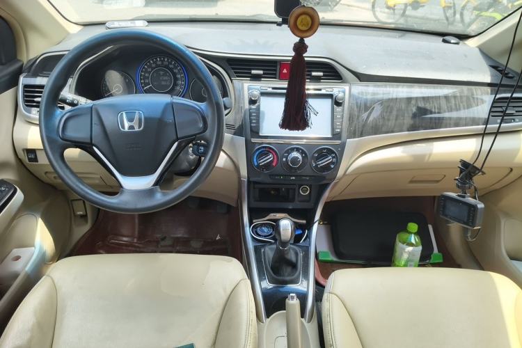 Used Honda Crider 2013 1.8L manual Comfort version Center Console