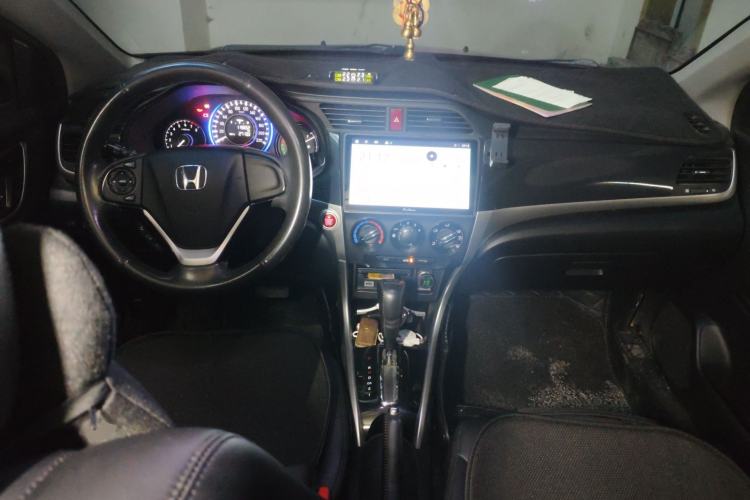 Used Honda Crider 2013 1.8L automatic luxury edition Center Console