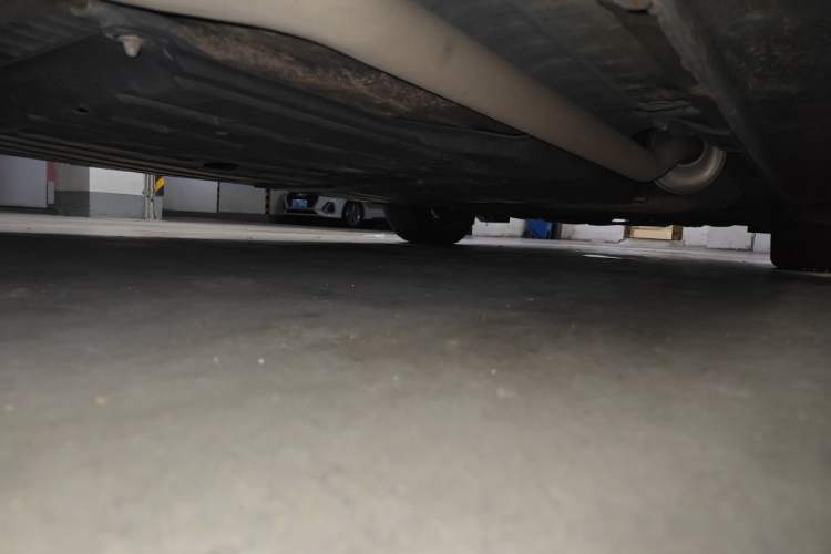 Used Honda Crider 2013 1.8L automatic comfort version Chassis Front Left