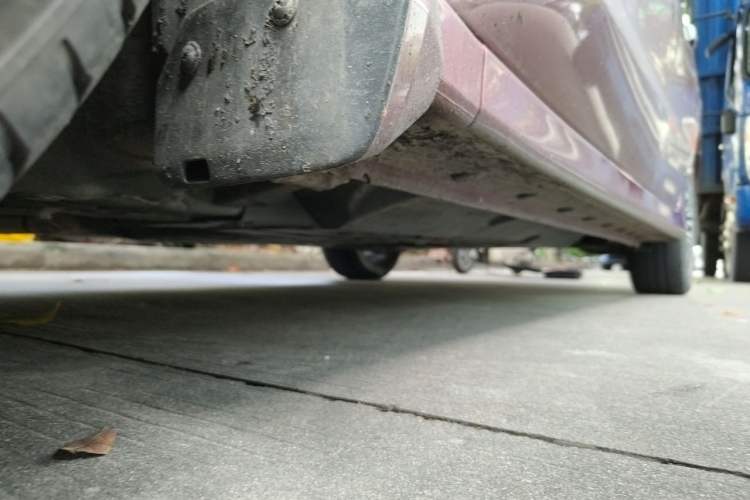 Used Honda Crider 2013 1.8L automatic luxury edition Chassis Front Left