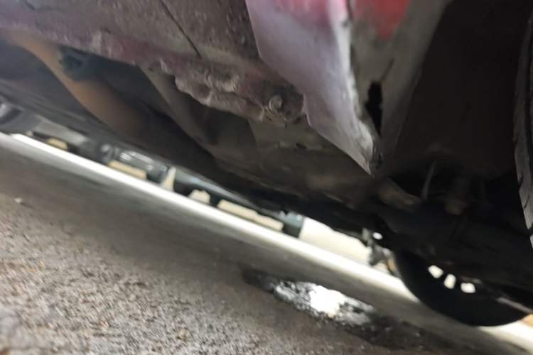 Used Honda Crider 2013 1.8L automatic luxury edition Chassis Front Right