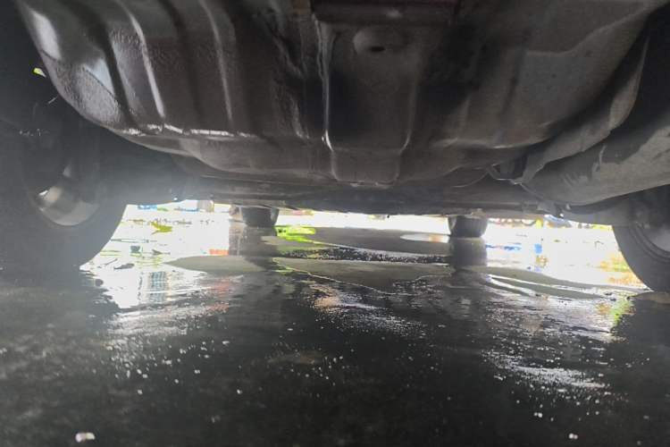 Used Honda Crider 2013 1.8L automatic luxury edition Chassis Rear