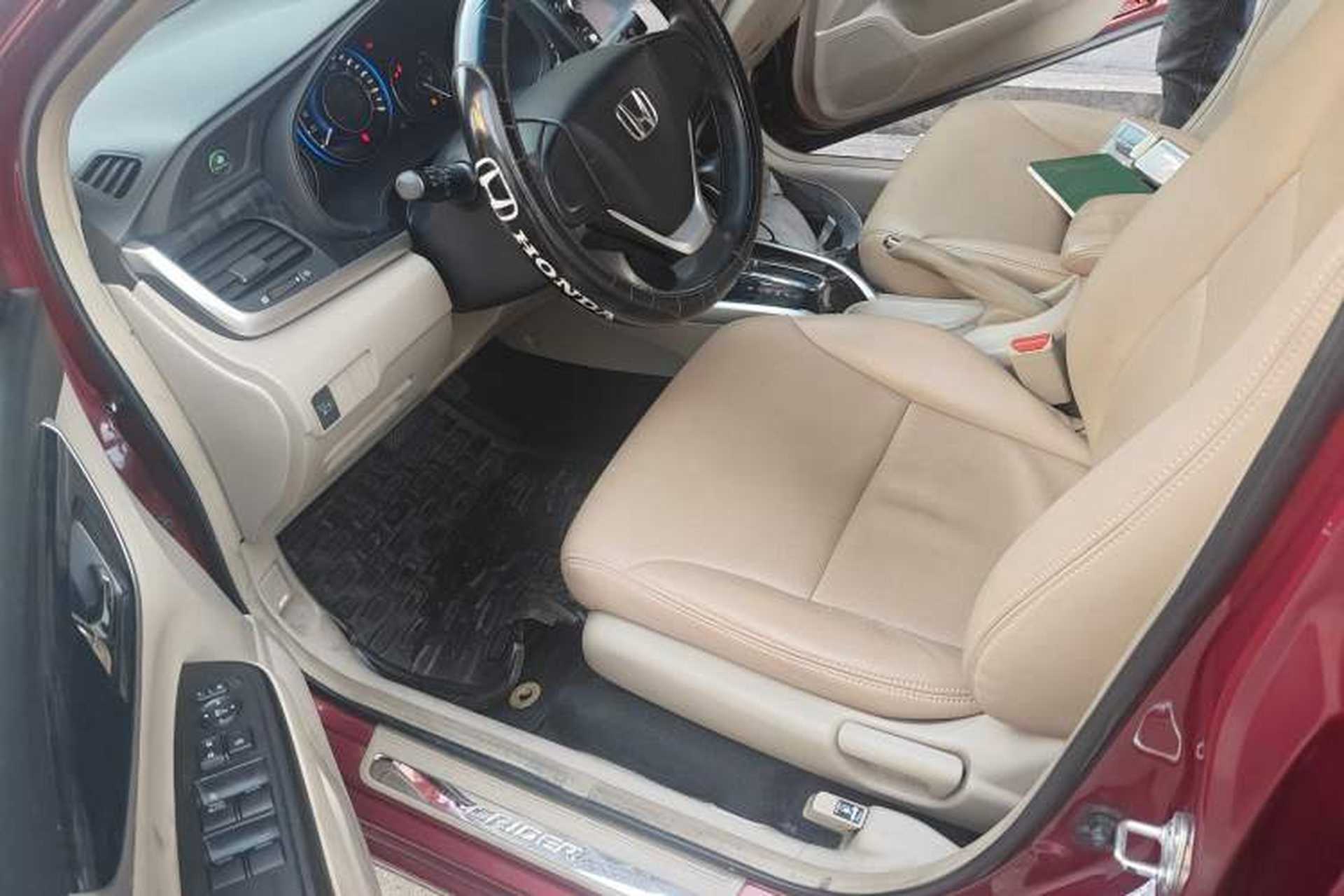 Used Honda Crider 2013 1.8L automatic comfort version Driver Seat