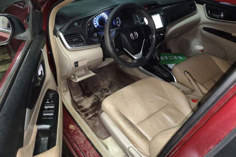 Used Honda Crider 2013 1.8L automatic comfort version Driver Seat