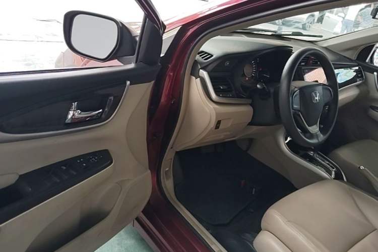 Used Honda Crider 2013 1.8L automatic comfort version Driver Seat