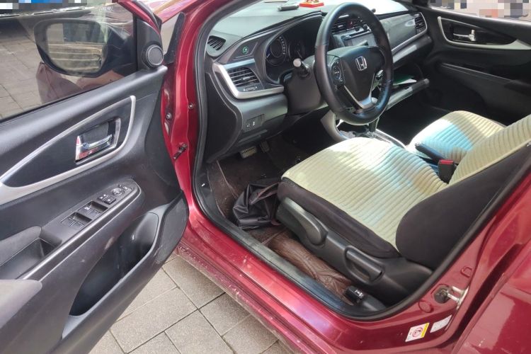Used Honda Crider 2013 1.8L automatic luxury edition Driver Seat