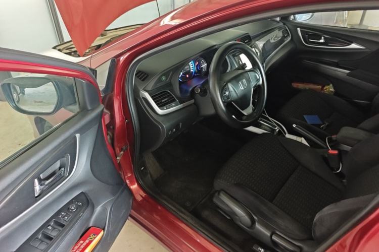 Used Honda Crider 2013 1.8L automatic luxury edition Driver Seat
