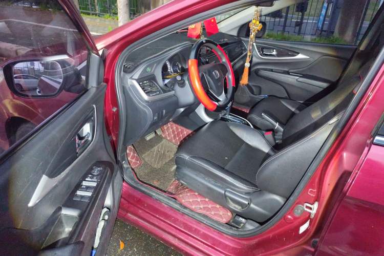 Used Honda Crider 2013 1.8L automatic comfort version Driver Seat
