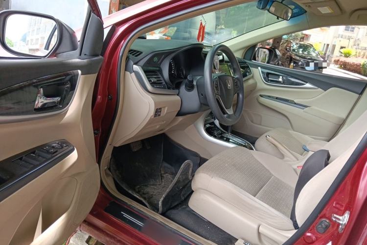 Used Honda Crider 2013 1.8L automatic comfort version Driver Seat