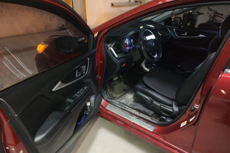Used Honda Crider 2013 1.8L automatic luxury edition Driver Seat
