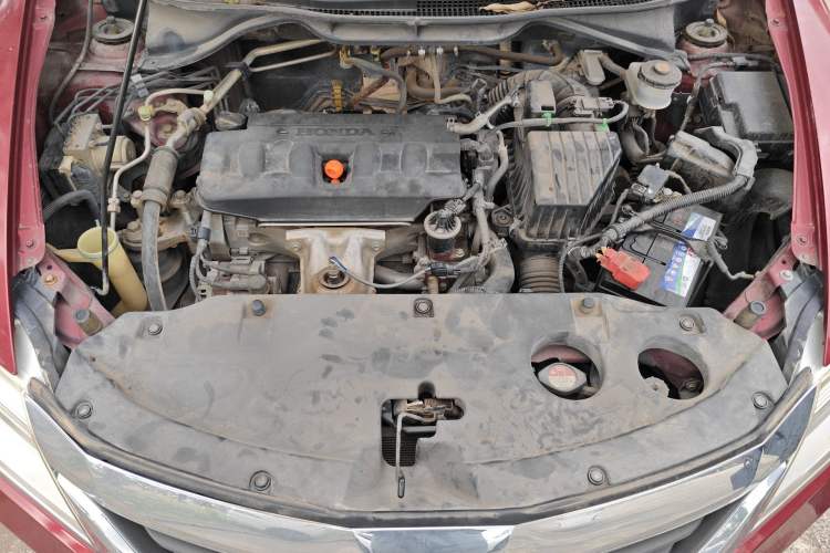 Used Honda Crider 2013 1.8L automatic luxury edition Engine Bay