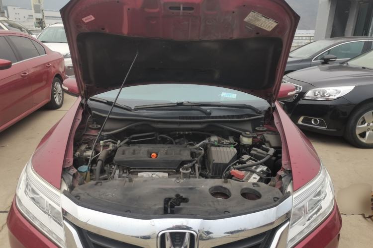 Used Honda Crider 2013 1.8L automatic luxury edition Engine Bay