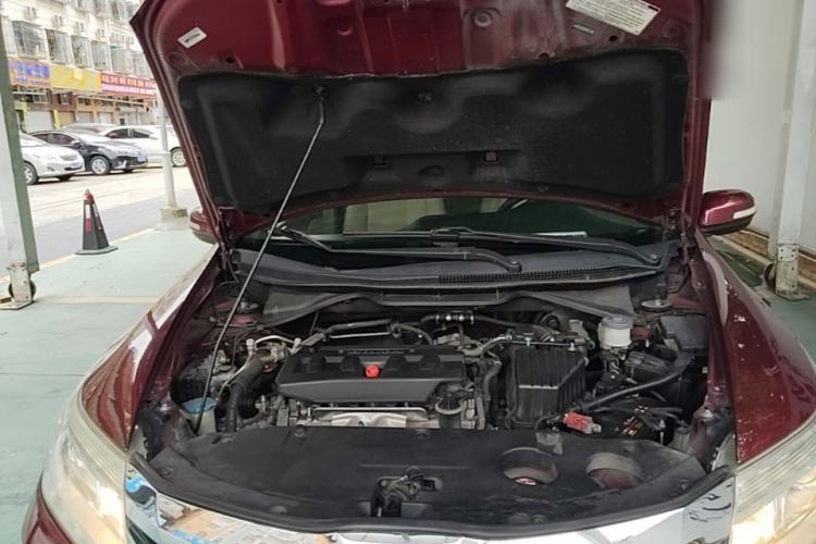 Used Honda Crider 2013 1.8L automatic comfort version Engine Bay