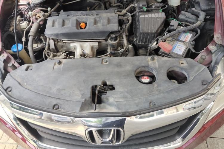 Used Honda Crider 2013 1.8L automatic luxury edition Engine Bay