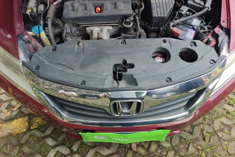 Used Honda Crider 2013 1.8L automatic luxury edition Engine Bay