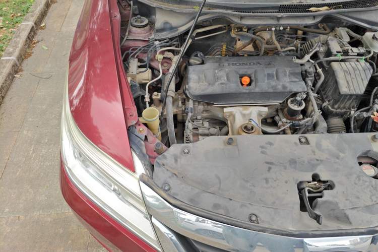 Used Honda Crider 2013 1.8L automatic luxury edition Engine Bay Right