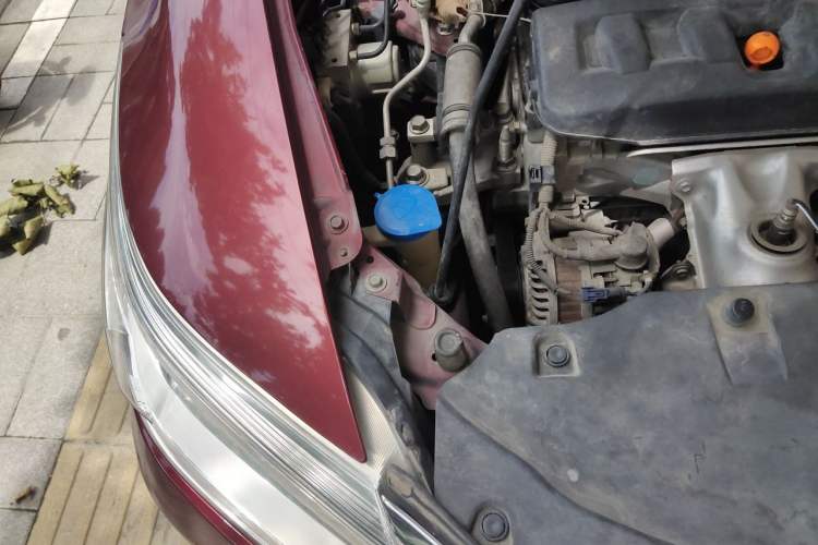 Used Honda Crider 2013 1.8L automatic luxury edition Engine Bay Right