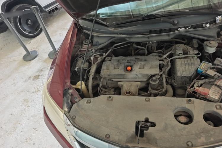 Used Honda Crider 2013 1.8L automatic luxury edition Engine Bay Right