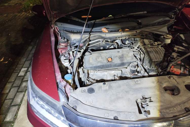 Used Honda Crider 2013 1.8L automatic comfort version Engine Bay Right