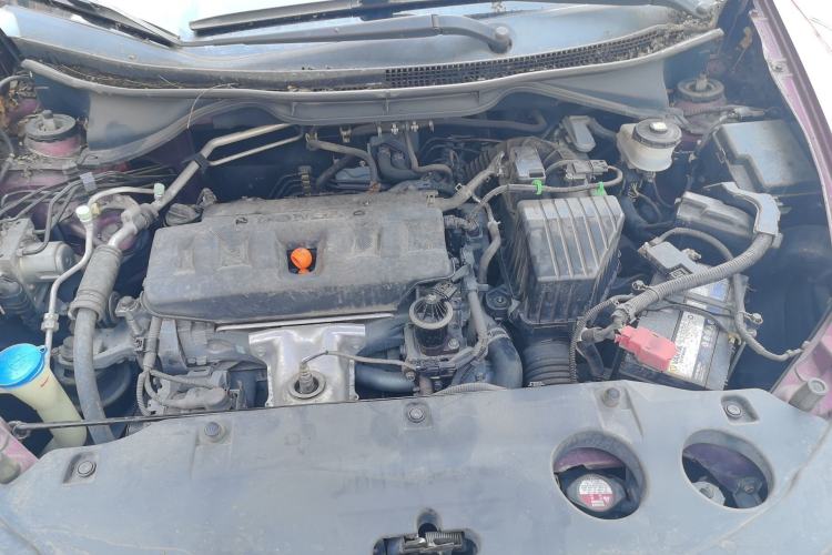 Used Honda Crider 2013 1.8L automatic luxury edition Engine Bay