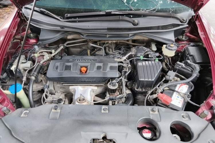 Used Honda Crider 2013 1.8L automatic luxury edition Engine Bay