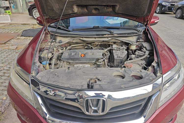 Used Honda Crider 2013 1.8L automatic luxury edition Engine Bay