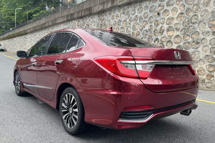 Used Honda Crider 2013 1.8L automatic comfort version Exterior 4