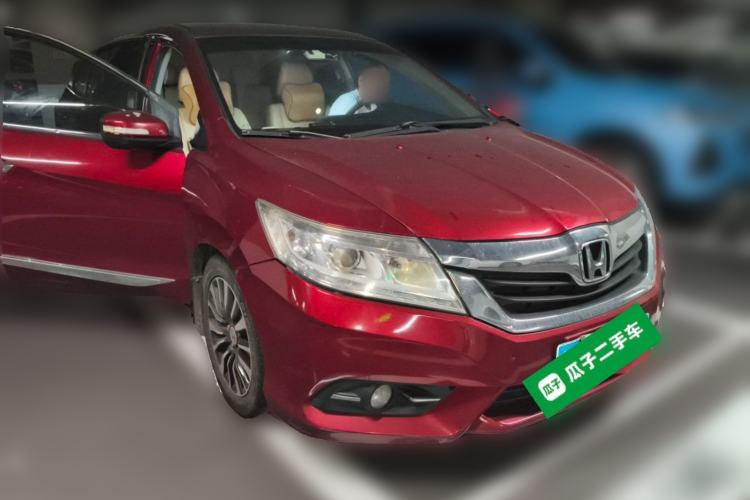 Used Honda Crider 2013 1.8L automatic luxury edition Front Right 45 Deg