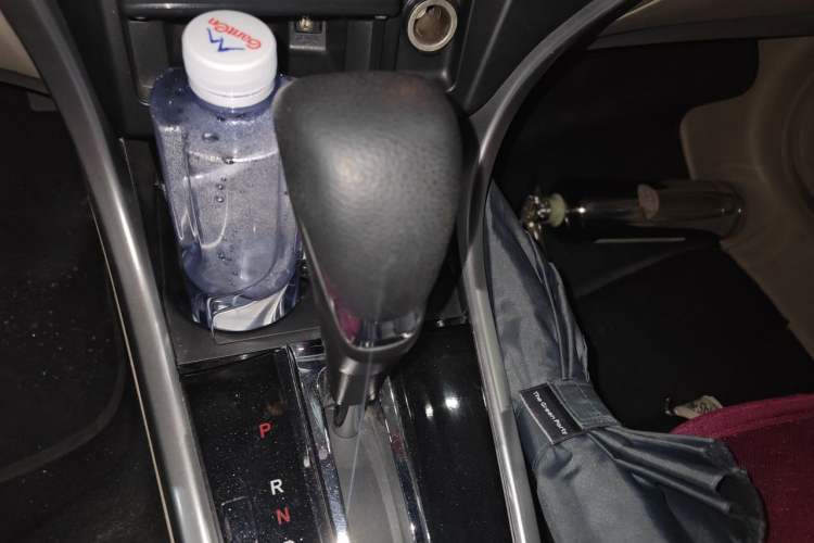Used Honda Crider 2013 1.8L automatic comfort version Gear Lever