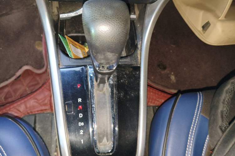 Used Honda Crider 2013 1.8L automatic comfort version Gear Lever