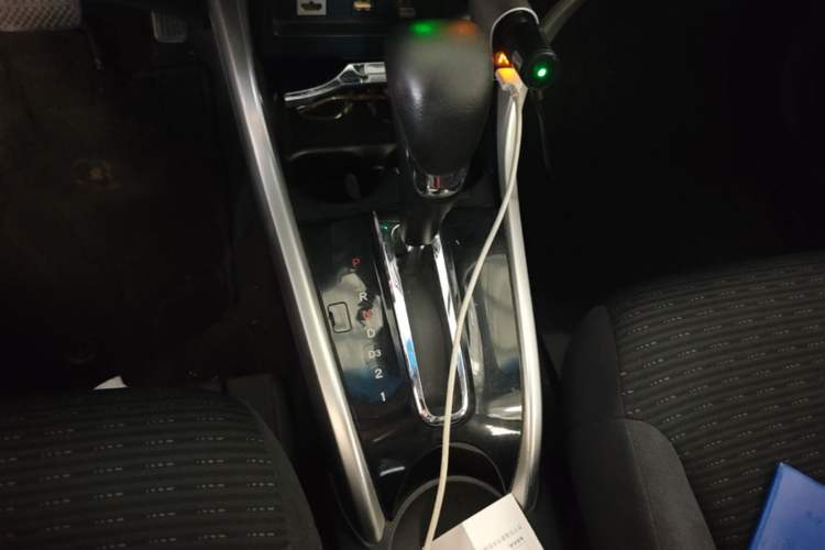 Used Honda Crider 2013 1.8L automatic luxury edition Gear Lever