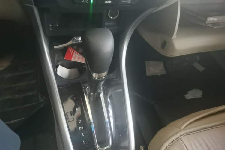 Used Honda Crider 2013 1.8L automatic comfort version Gear Lever