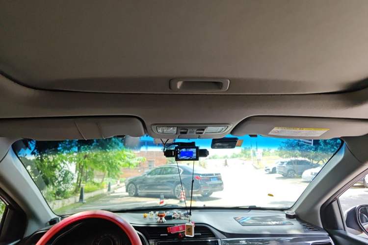 Used Honda Crider 2013 1.8L automatic luxury edition Headliner