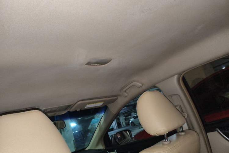 Used Honda Crider 2013 1.8L automatic comfort version Headliner
