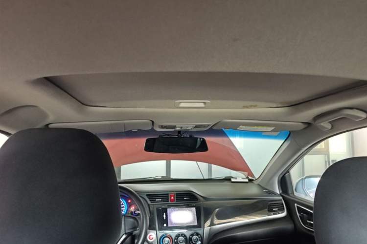 Used Honda Crider 2013 1.8L automatic luxury edition Headliner