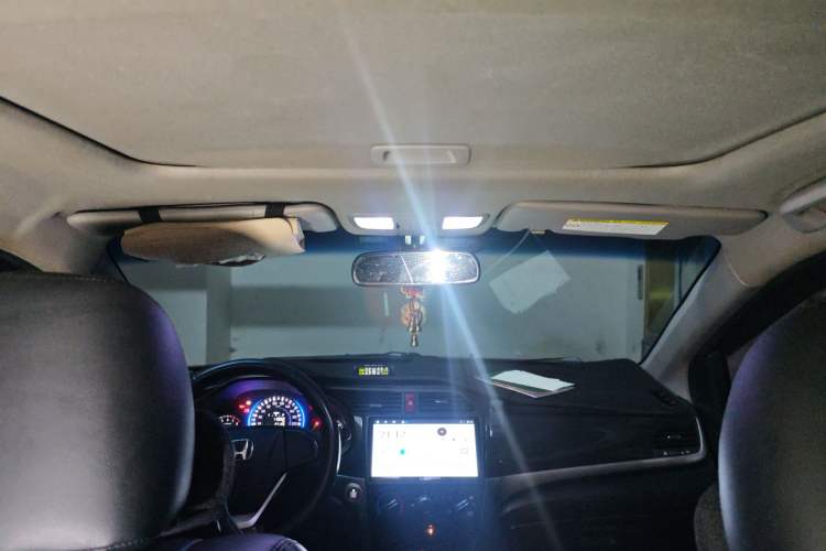 Used Honda Crider 2013 1.8L automatic luxury edition Headliner