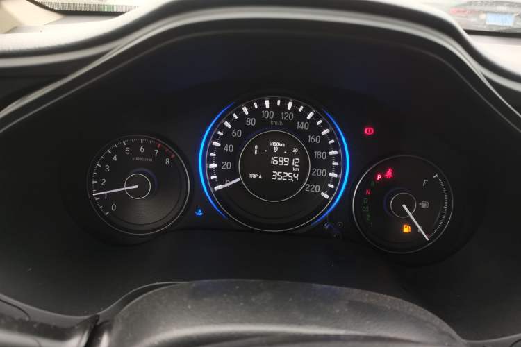 Used Honda Crider 2013 1.8L automatic luxury edition Instrument Cluster