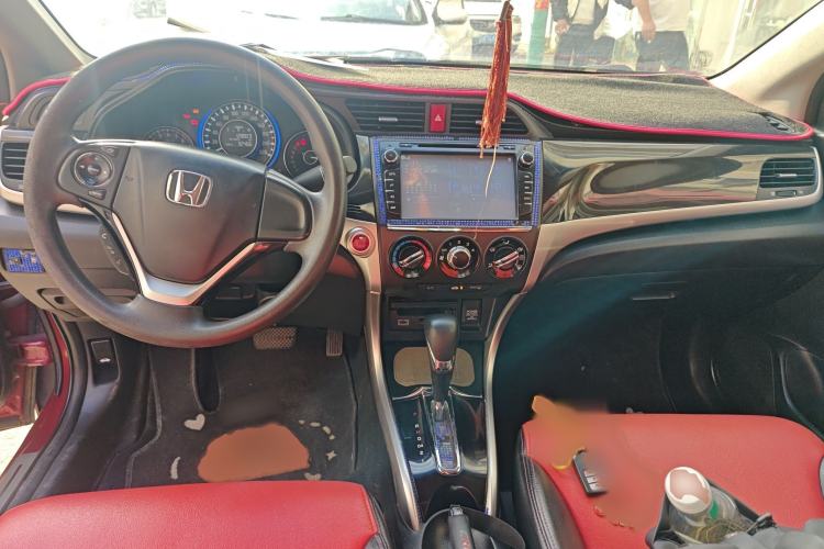 Used Honda Crider 2013 1.8L automatic luxury edition Interior 2