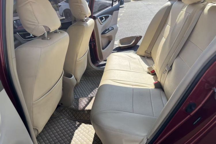 Used Honda Crider 2013 1.8L automatic luxury edition Interior 3