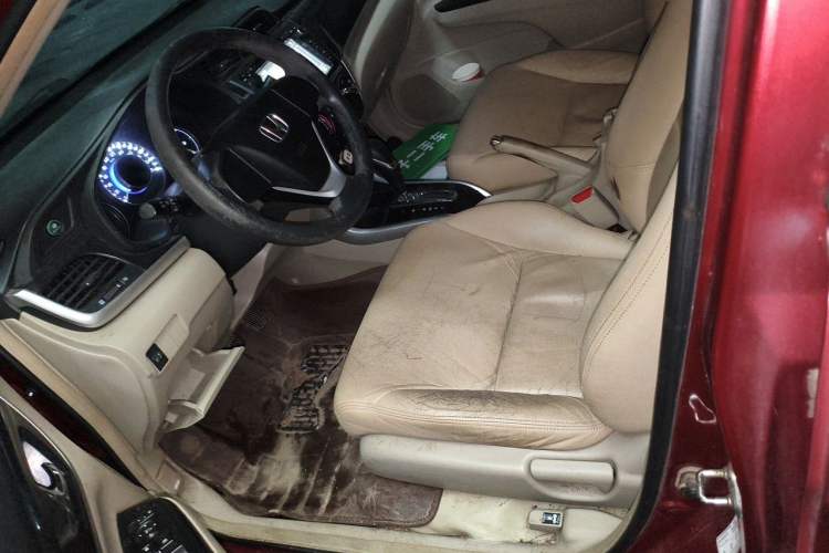 Used Honda Crider 2013 1.8L automatic comfort version Left Front Seat