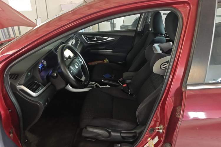 Used Honda Crider 2013 1.8L automatic luxury edition Left Front Seat