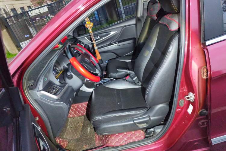 Used Honda Crider 2013 1.8L automatic comfort version Left Front Seat