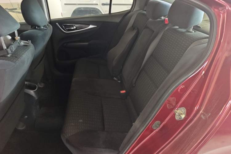 Used Honda Crider 2013 1.8L automatic luxury edition Left Rear Seat