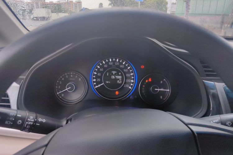 Used Honda Crider 2013 1.8L automatic comfort version Odometer Close Up