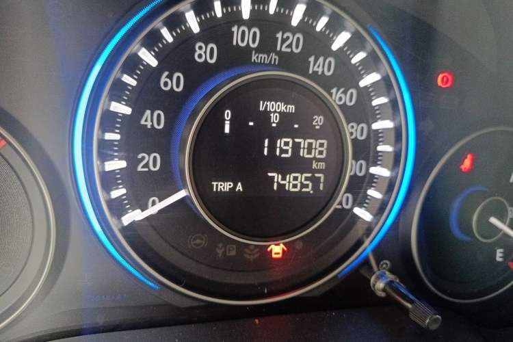Used Honda Crider 2013 1.8L manual Comfort version Odometer Close Up