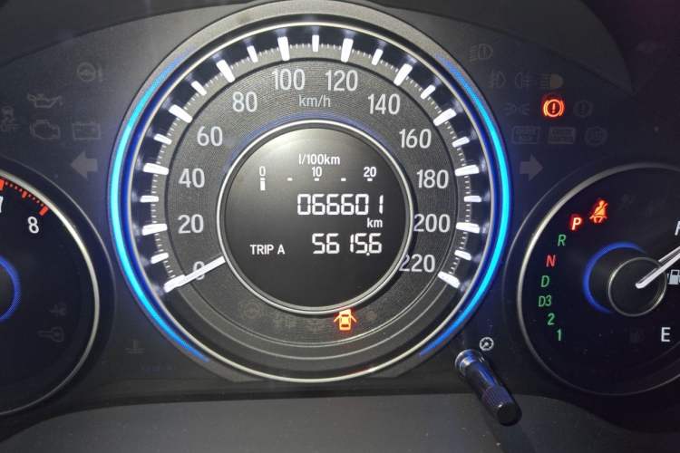 Used Honda Crider 2013 1.8L automatic comfort version Odometer Close Up